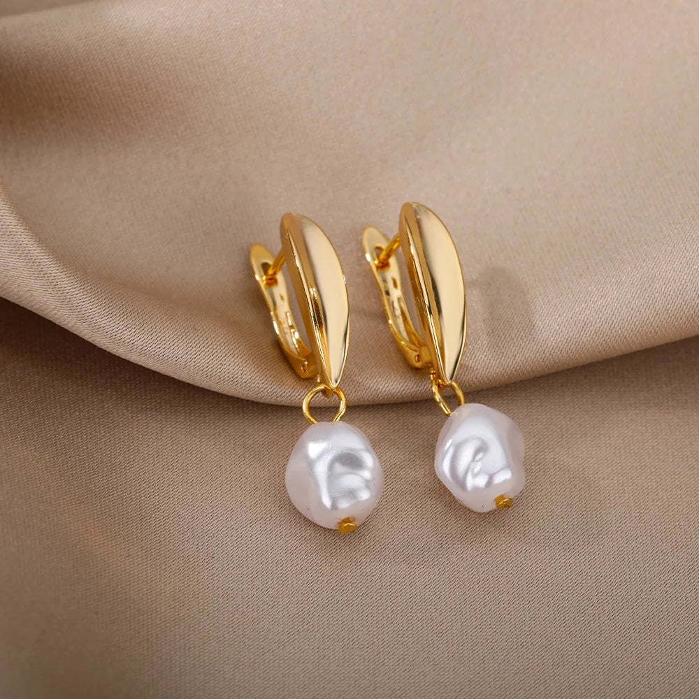 Vintage Baroque Pearl Circle Drop Earrings