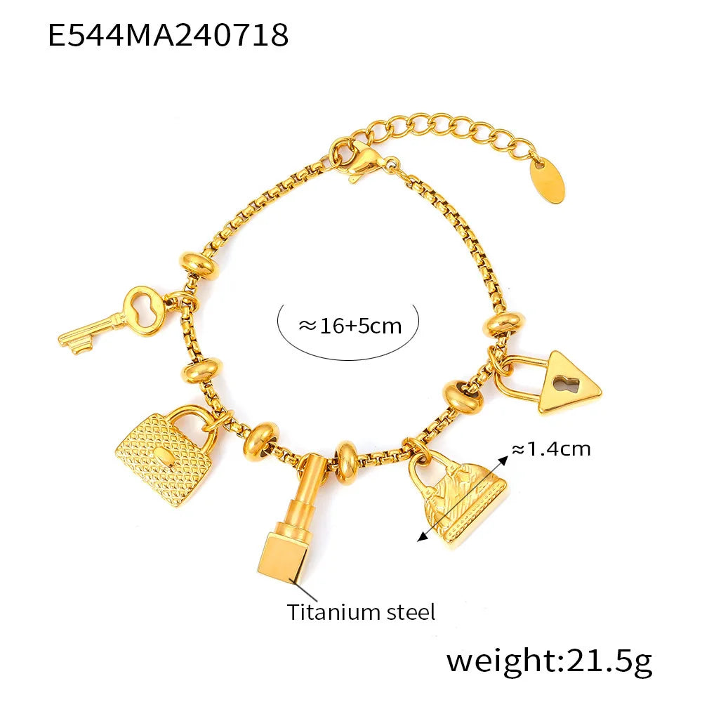 Gold Heart Charm Bracelet – Waterproof Stainless Steel