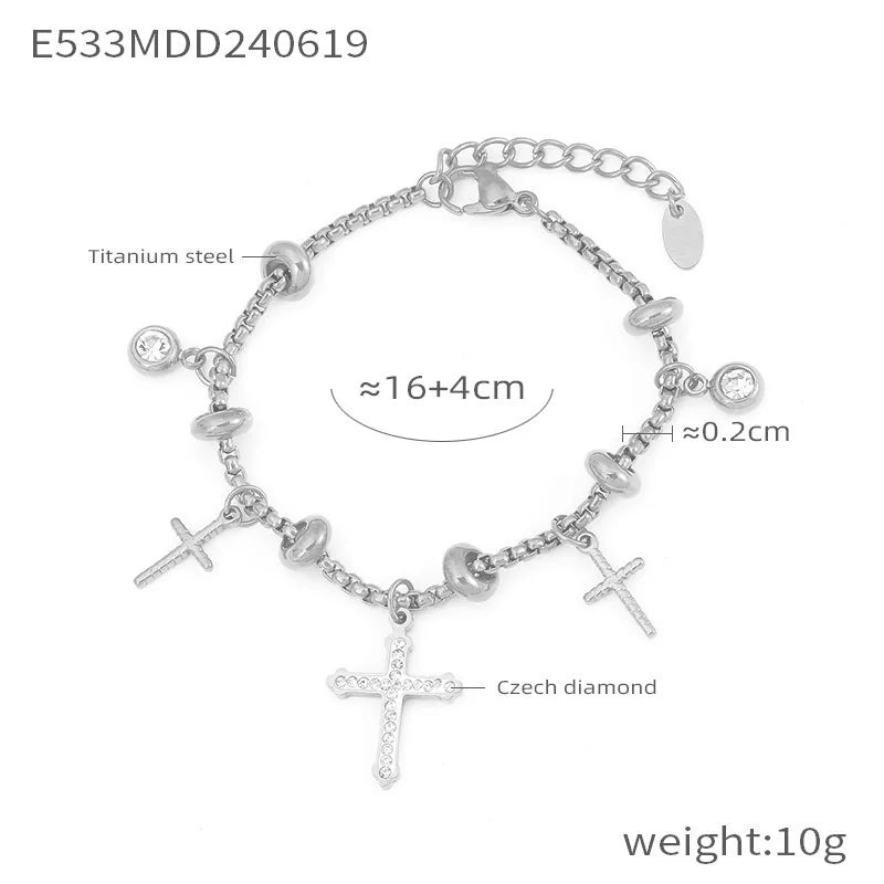 Gold Heart Charm Bracelet – Waterproof Stainless Steel