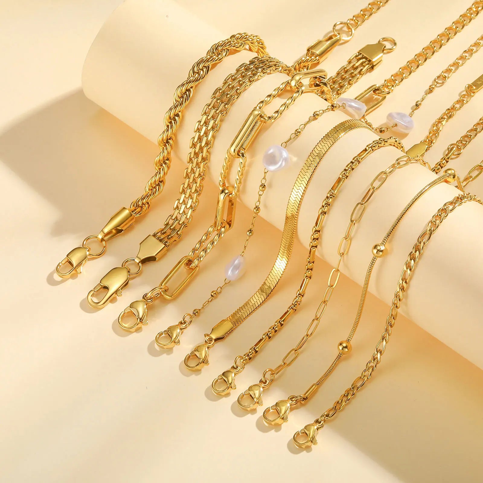 Waterproof Gold Stackable Chain Bracelet – 18K Plated Steel